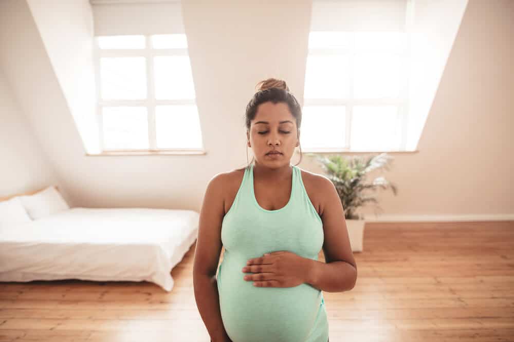 Geburt HypnoBirthing tiefenentspannte Schwangere