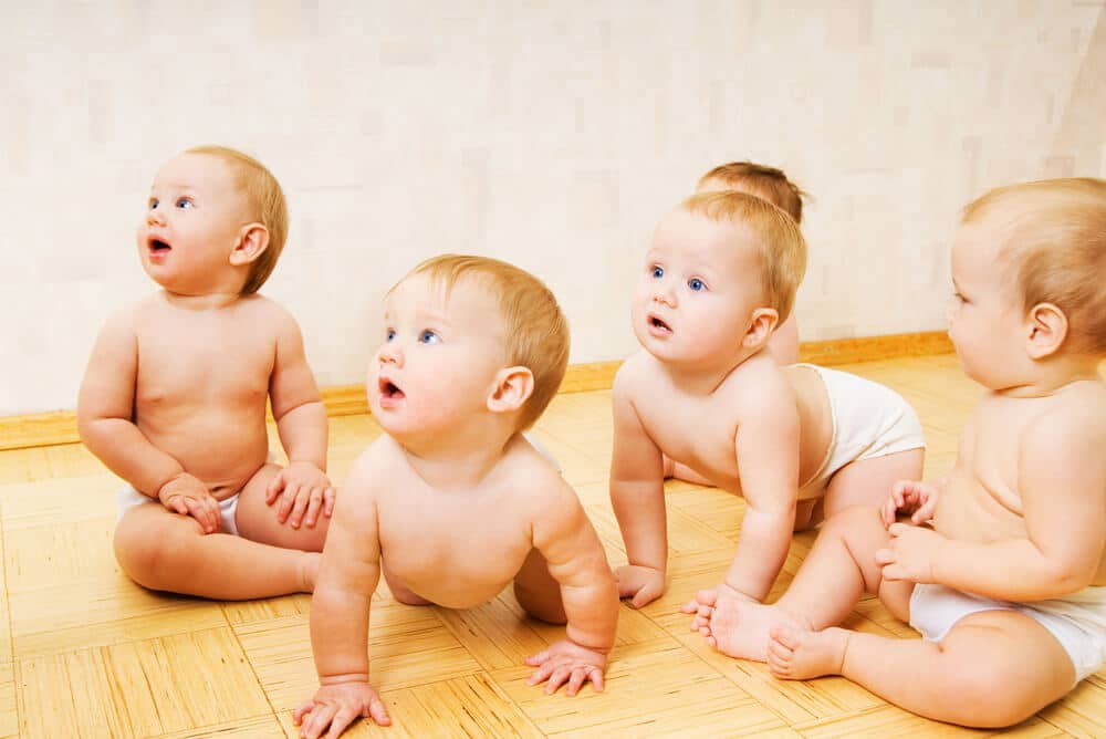 Babykurse Pekip - Gruppe von Babys