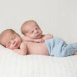 verlorener Zwilling - alleingeborener Zwilling -Zwillinge schlafen